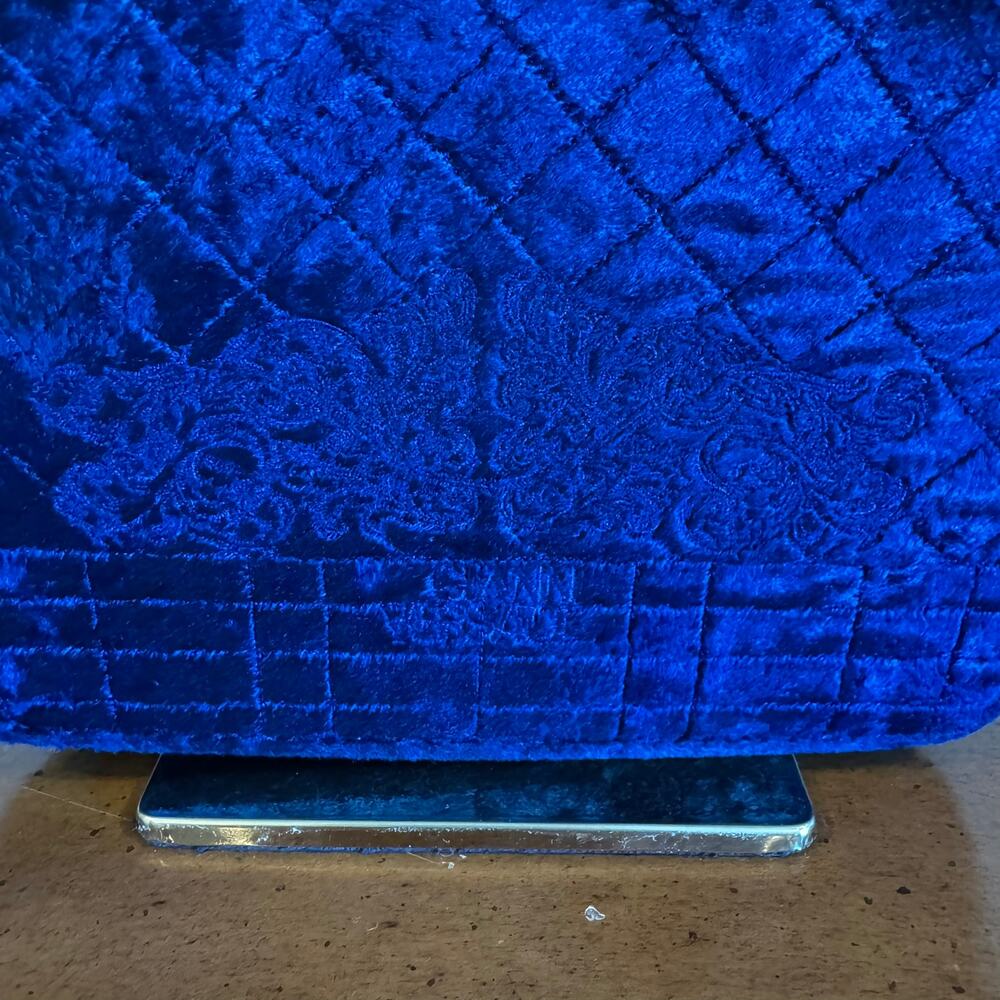 Very Rare Vintage Gianni Versace Blue Velvet Gold Chain Shoulder Bag - Picture 4 of 10